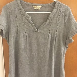 Royal Robbins adorable textured shirt